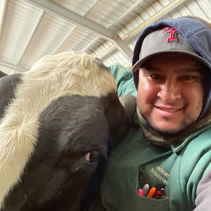 Meet your Posher, El lechero de hereford